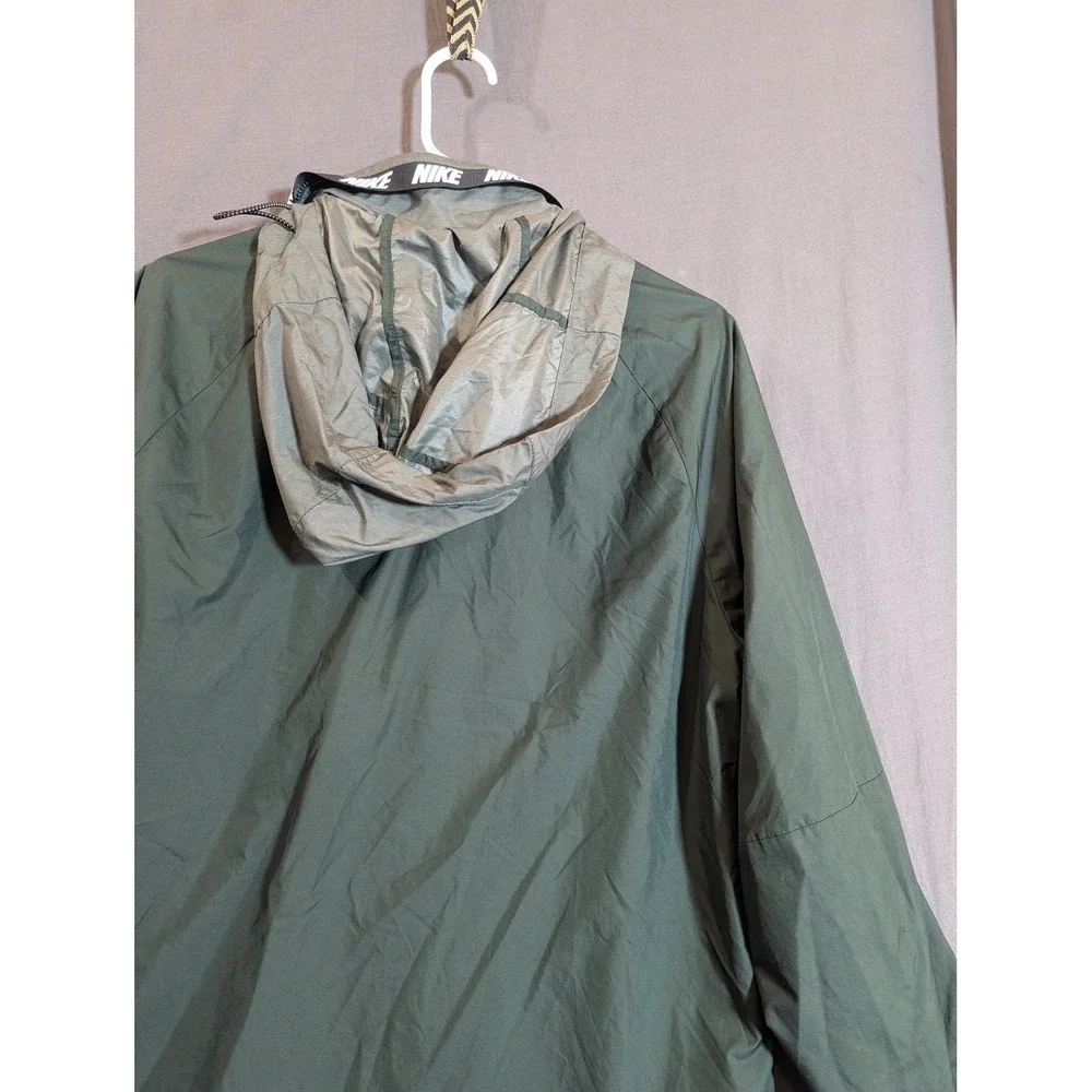 Nike Men Windbreaker Jacket Green‎ Grey Color Block Full Zip Lightweight Size M